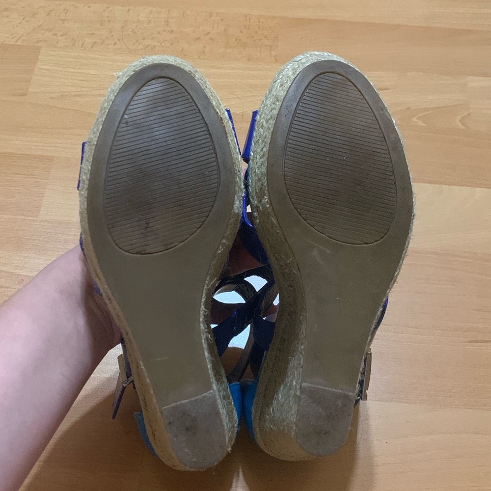 Guess Wedges - Picture 8 of 11
